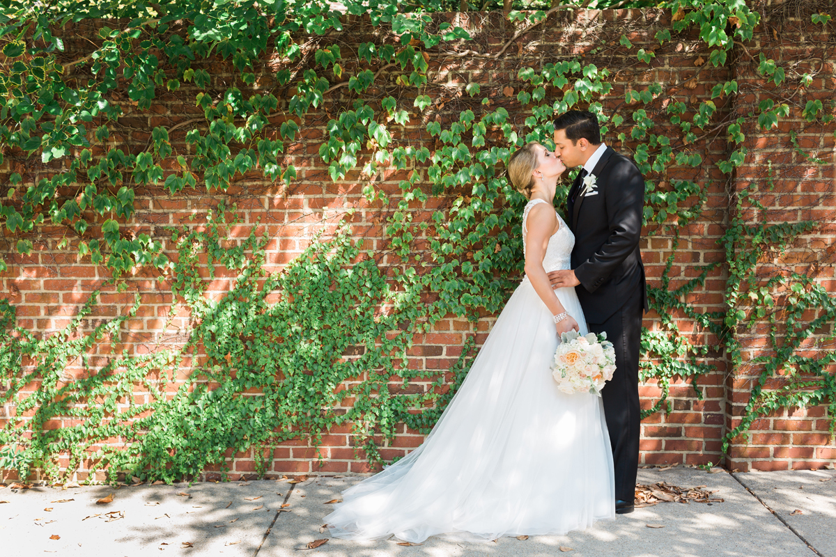high_end_wedding_designer_colorful.jpg