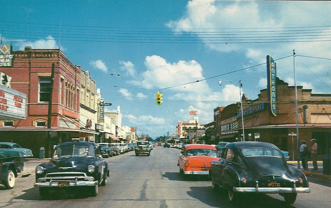 Downtown Beeville Post Card looking North.jpg