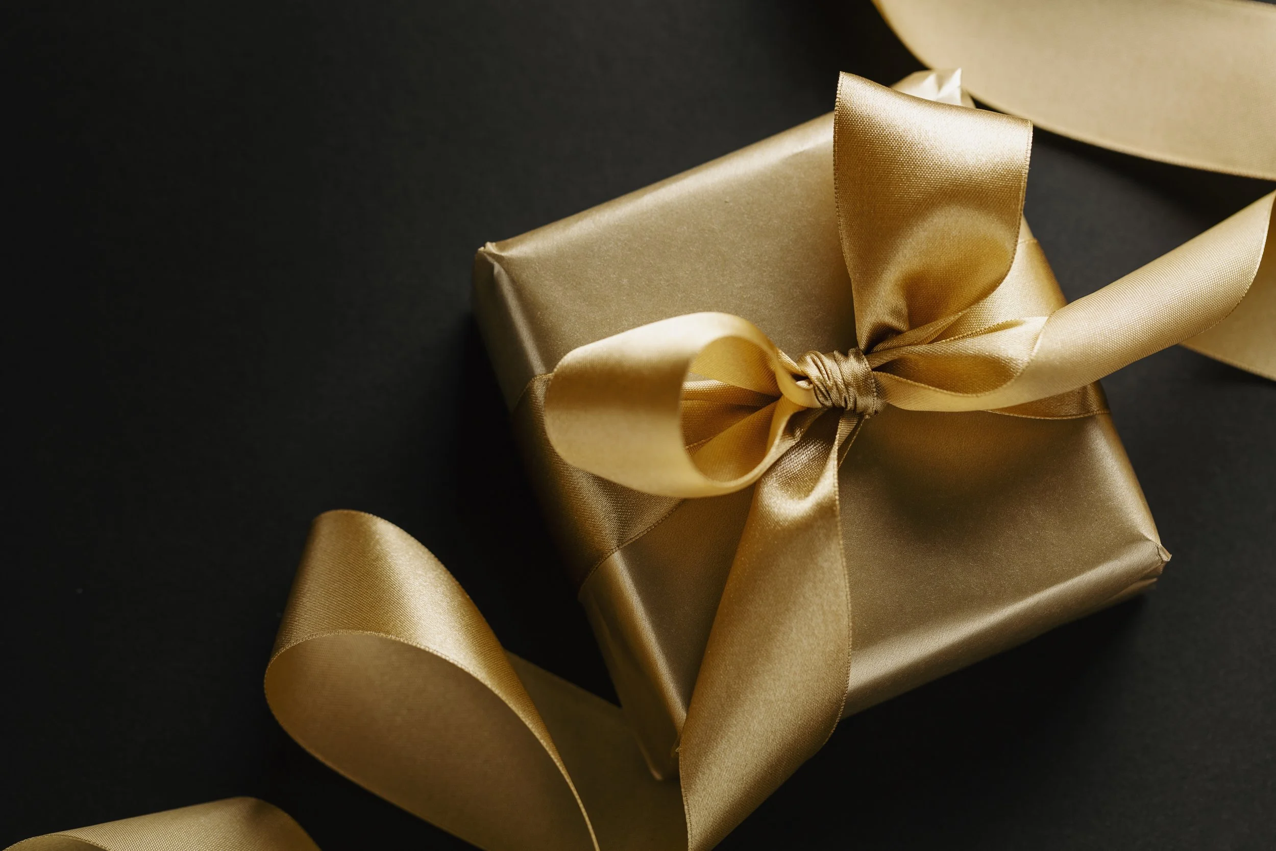 Your French Private Chef unique gift card is the perfect present for birthdays, celebrations, Christmas, holidays, graduations, rewards, prizes, auction items, mother's day, father's day, retirement, foodies, hen's parties, women and men gifts.