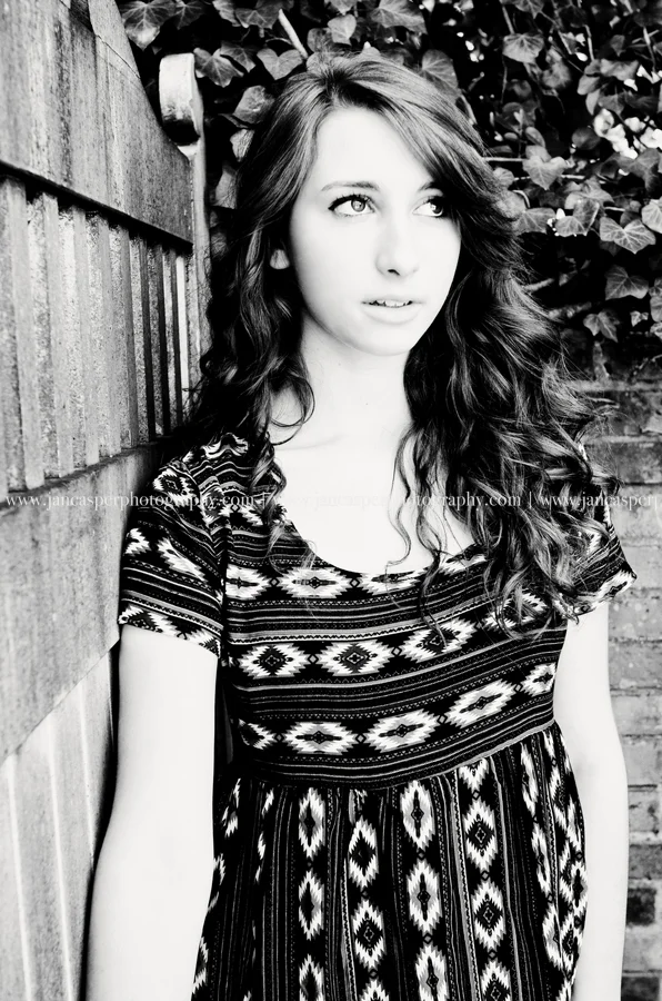 downtown Norfolk Virginia senior portrait Jan Casper Photography