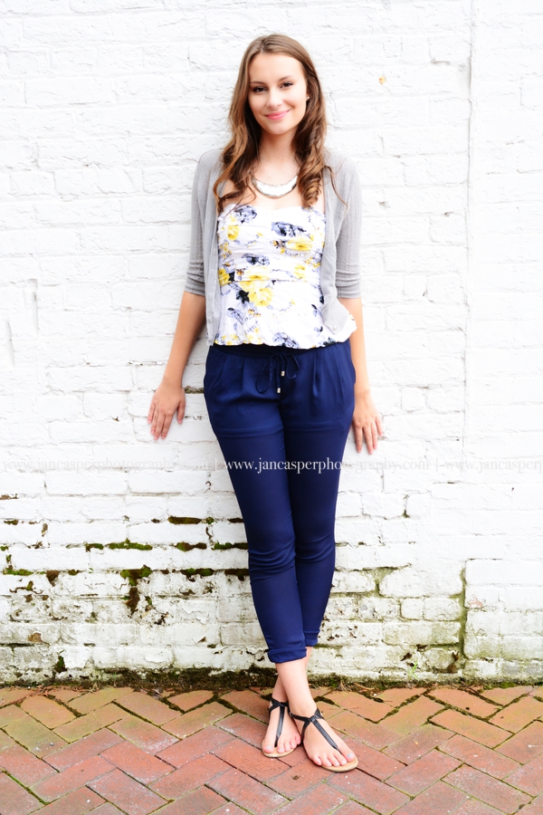 downtown Norfolk Virginia senior portrait Jan Casper Photography