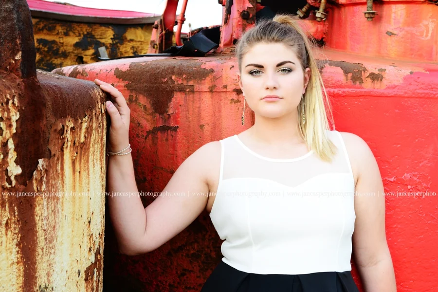 Neon District Norfolk Virginia senior portrait Jan Casper Photography
