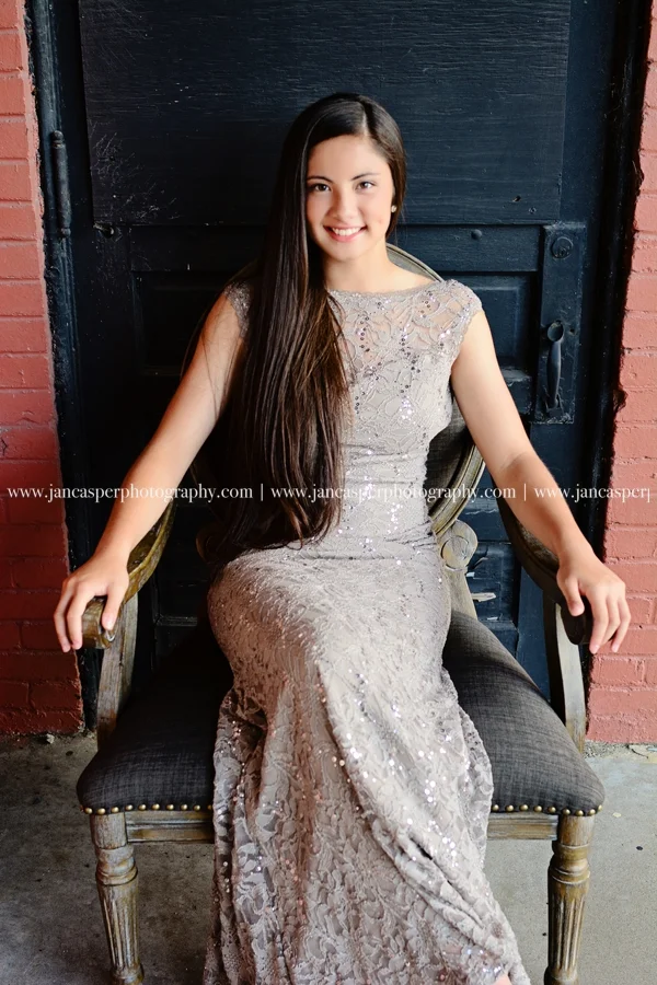 neon district Norfolk Virginia senior portrait Jan Casper Photography