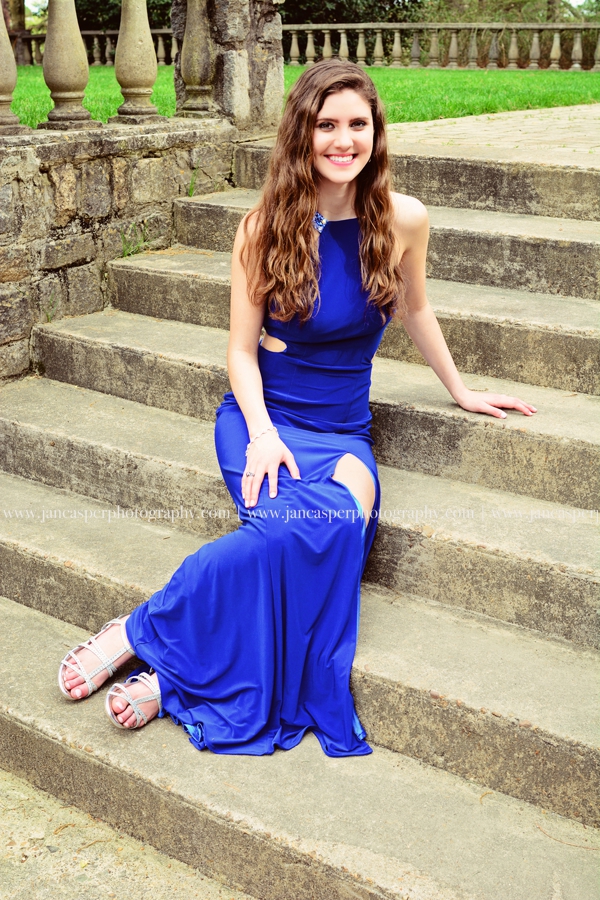Norfolk Botanical Garden Virginia senior portrait Jan Casper Photography