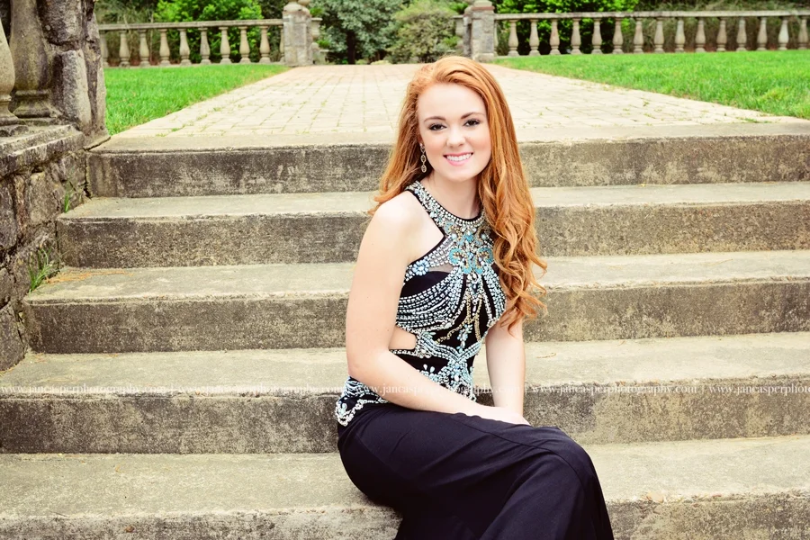 Norfolk Botanical Garden Virginia senior portrait Jan Casper Photography