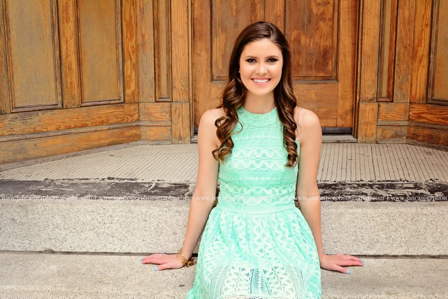 downtown Norfolk Virginia senior portrait Jan Casper Photography