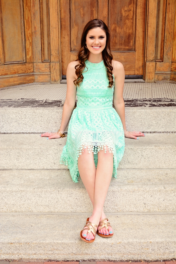downtown Norfolk Virginia senior portrait Jan Casper Photography