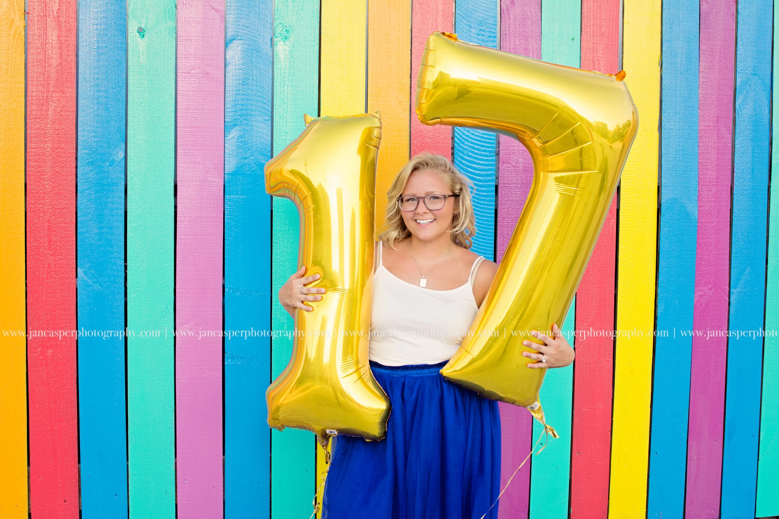 Norfolk Neon District senior portrait Jan Casper Photography