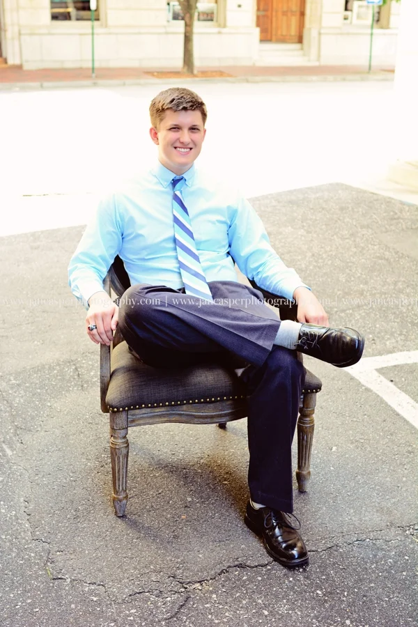 Downtown Norfolk senior portrait Jan Casper Photography Virginia