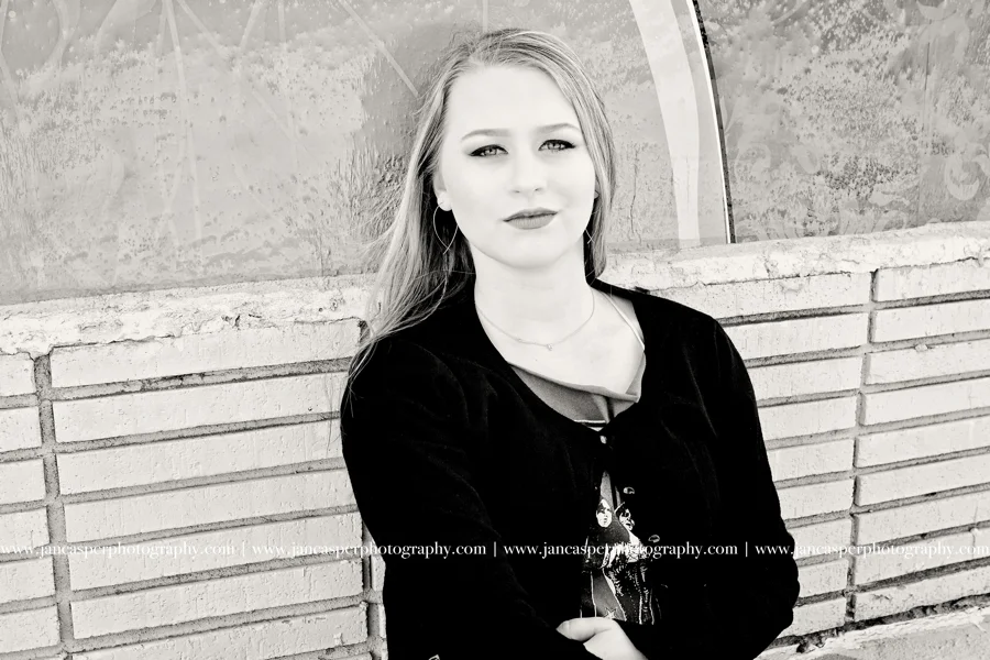 senior portrait Norfolk neon district Jan Casper Photography Virginia