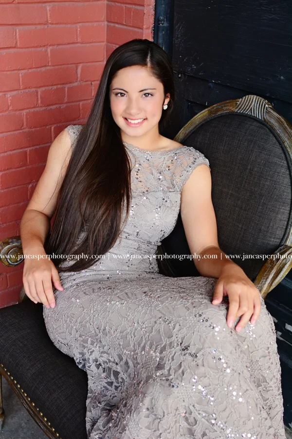 senior portrait Neon Arts District Norfolk Jan Casper Photography Virginia