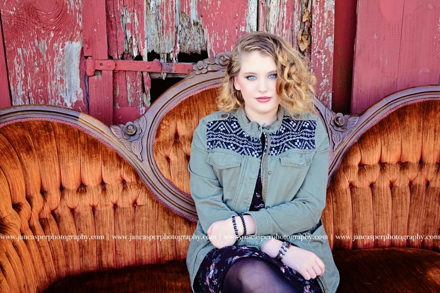senior portrait Windsor Castle Park Smithfield Jan Casper Photography Virginia