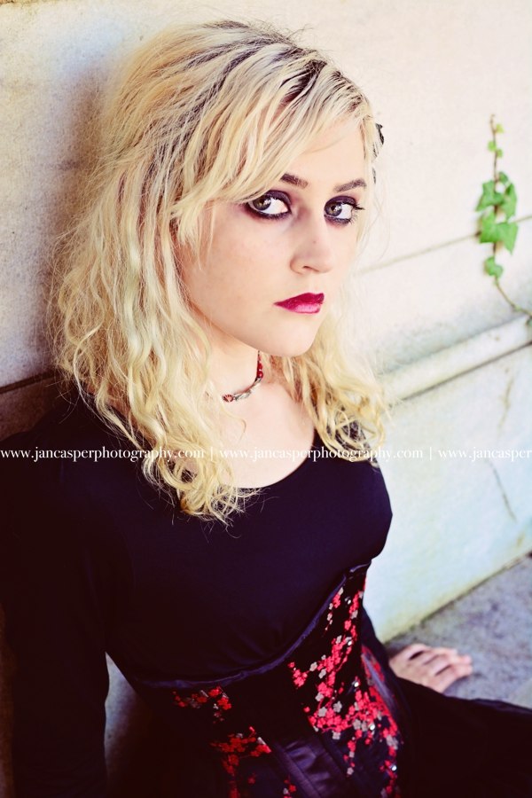senior portrait Richmond Hollywood Cemetery Halloween Jan Casper Photography Virginia