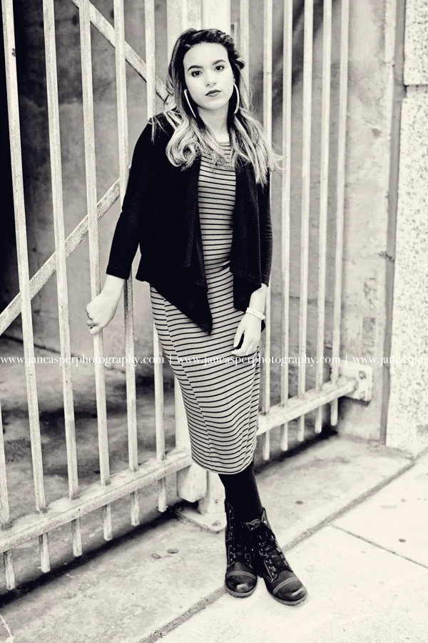 senior portrait downtown Norfolk Jan Casper Photography Virginia