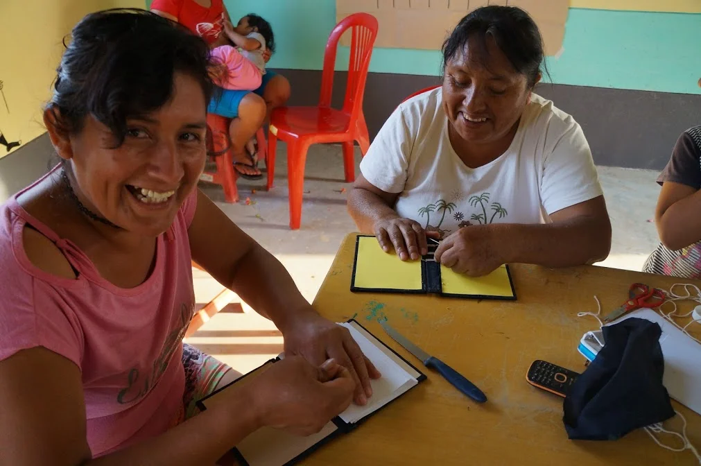 Women's collective that Save the Moche works with