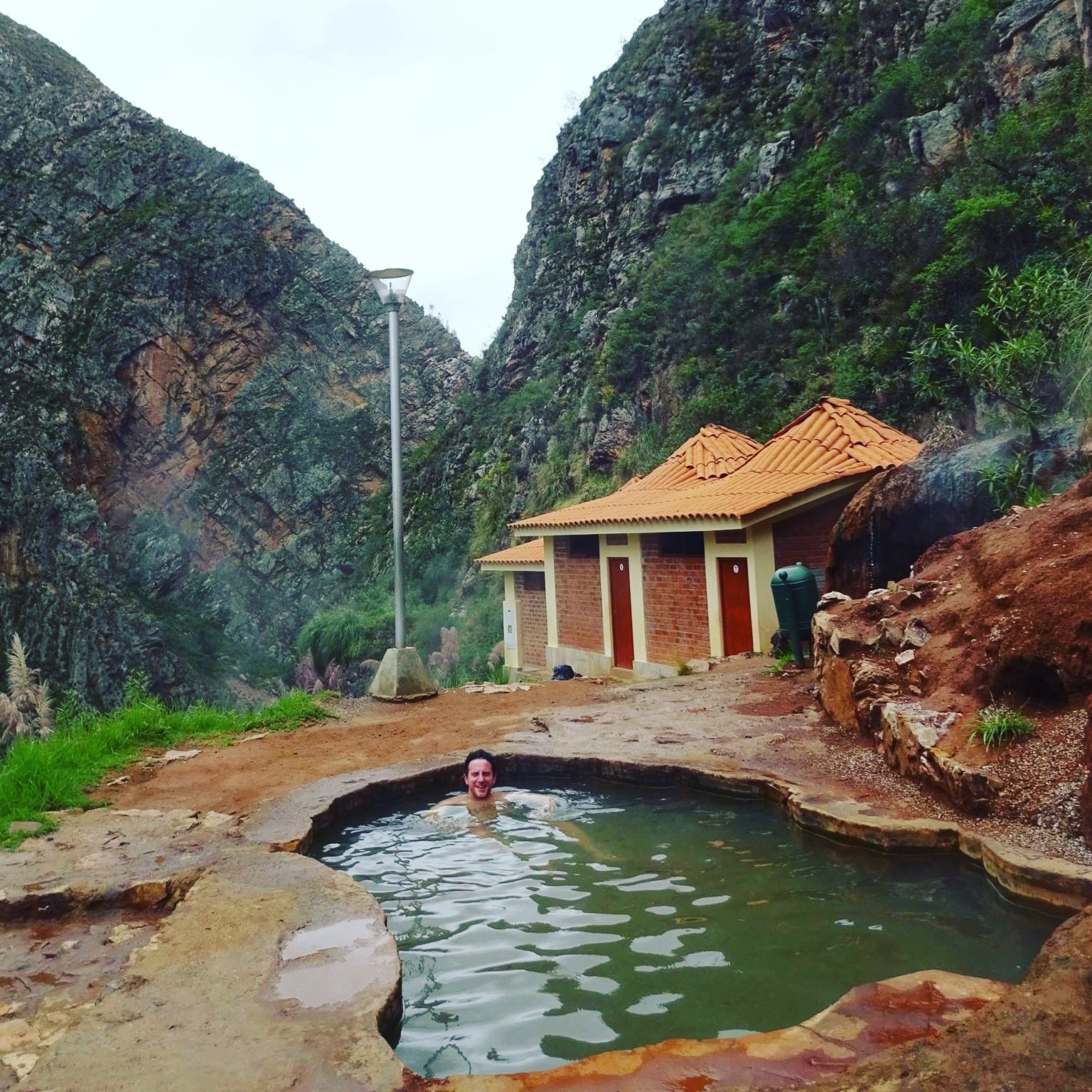 El Eden, hot springs resort