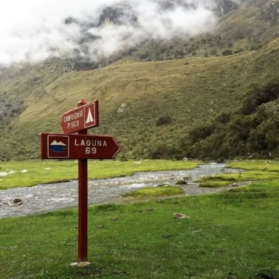 Laguna 69 sign