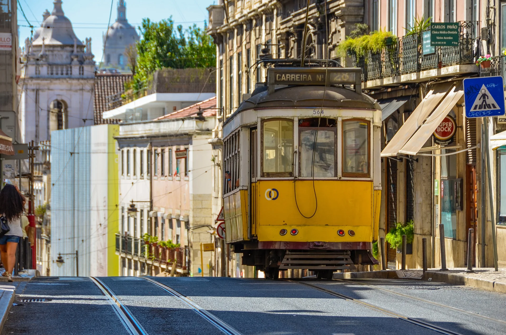 lisboa-2872396_1920.jpg