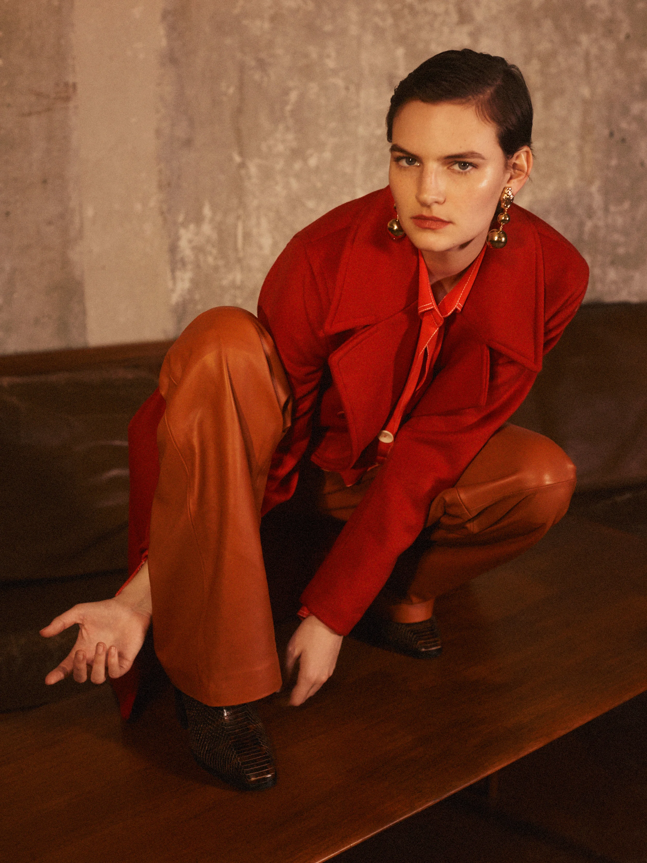 aeyde_n07_AW18_LEANDRA_chocolate python_2_300.jpg