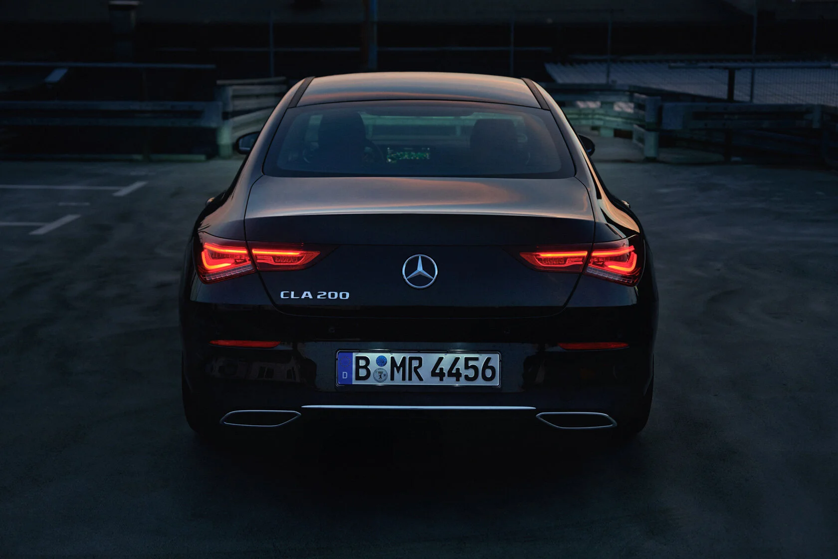 cla_car_0414_03.jpg