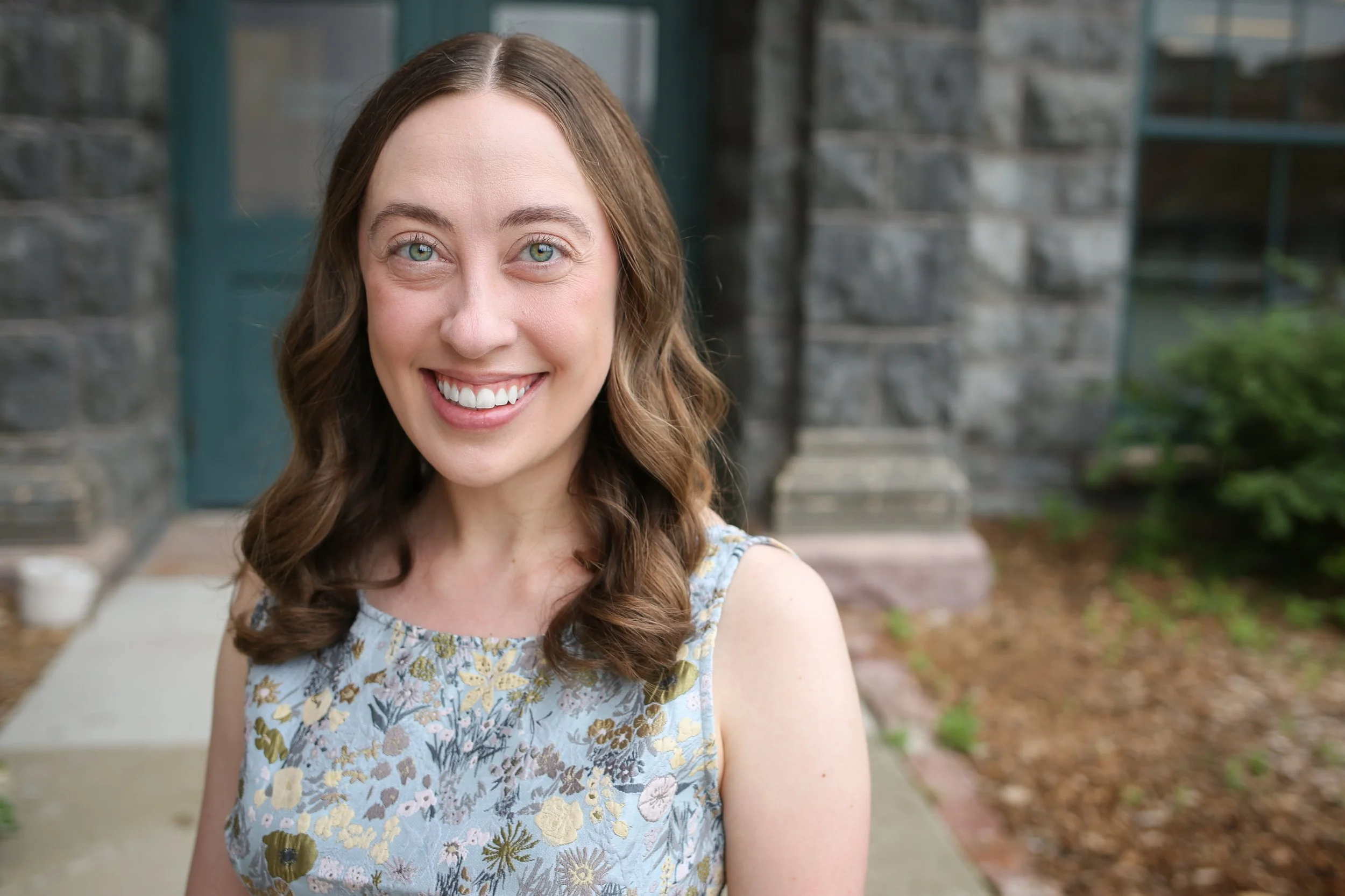 Mo Hurley — Miss Casewell