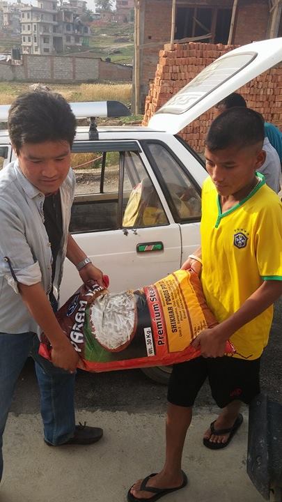 60 kg Rijst, linzen, aardappelen en andere voeding gedoneerd door Dipen. 