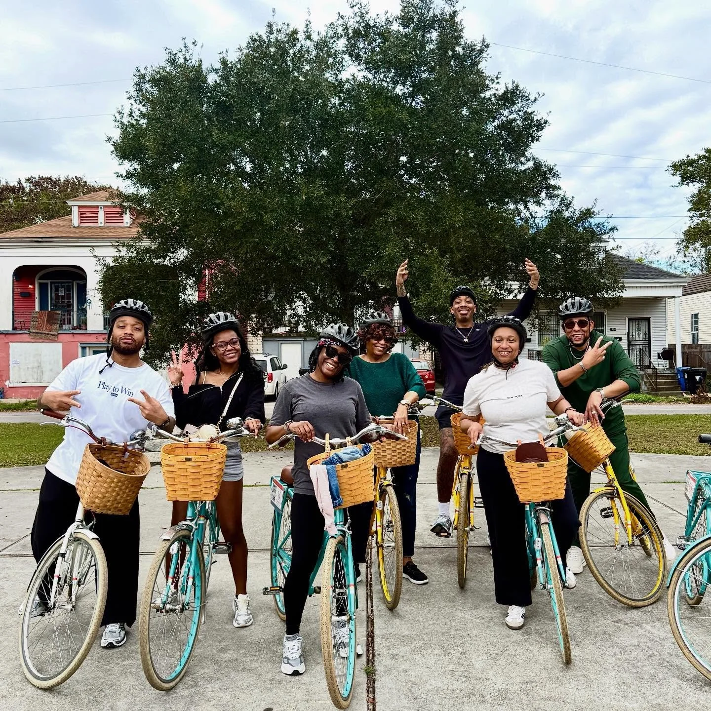 Best way to bind with the fam while in New Orleans? Explore the city in one of our world class bicycle tours! History, culture, and thought provoking conversations await!

#flambeaux #neworleans #stroch #onetimeinnola #bicycle s