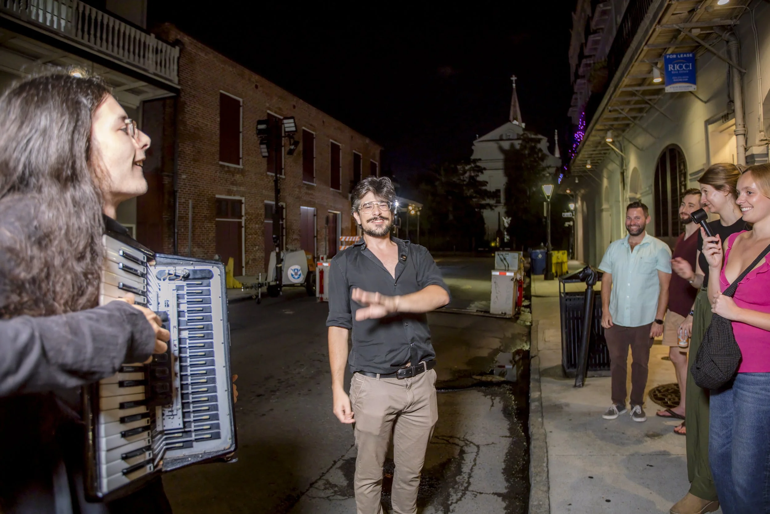 john is just kidding on his ghost tour