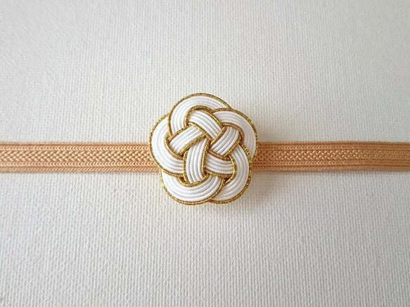 brooch2.jpg