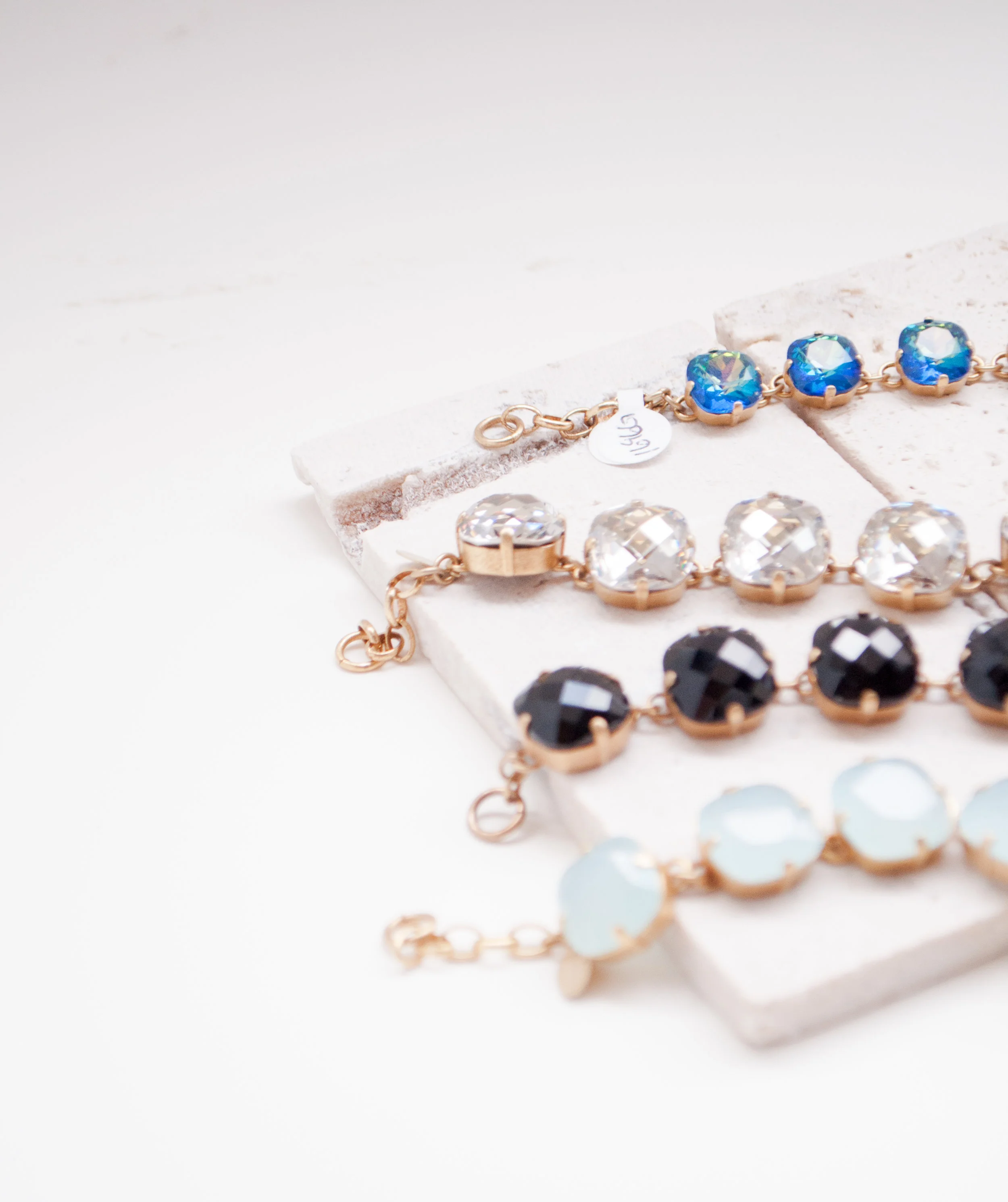 La Vie Parisienne - Bracelets