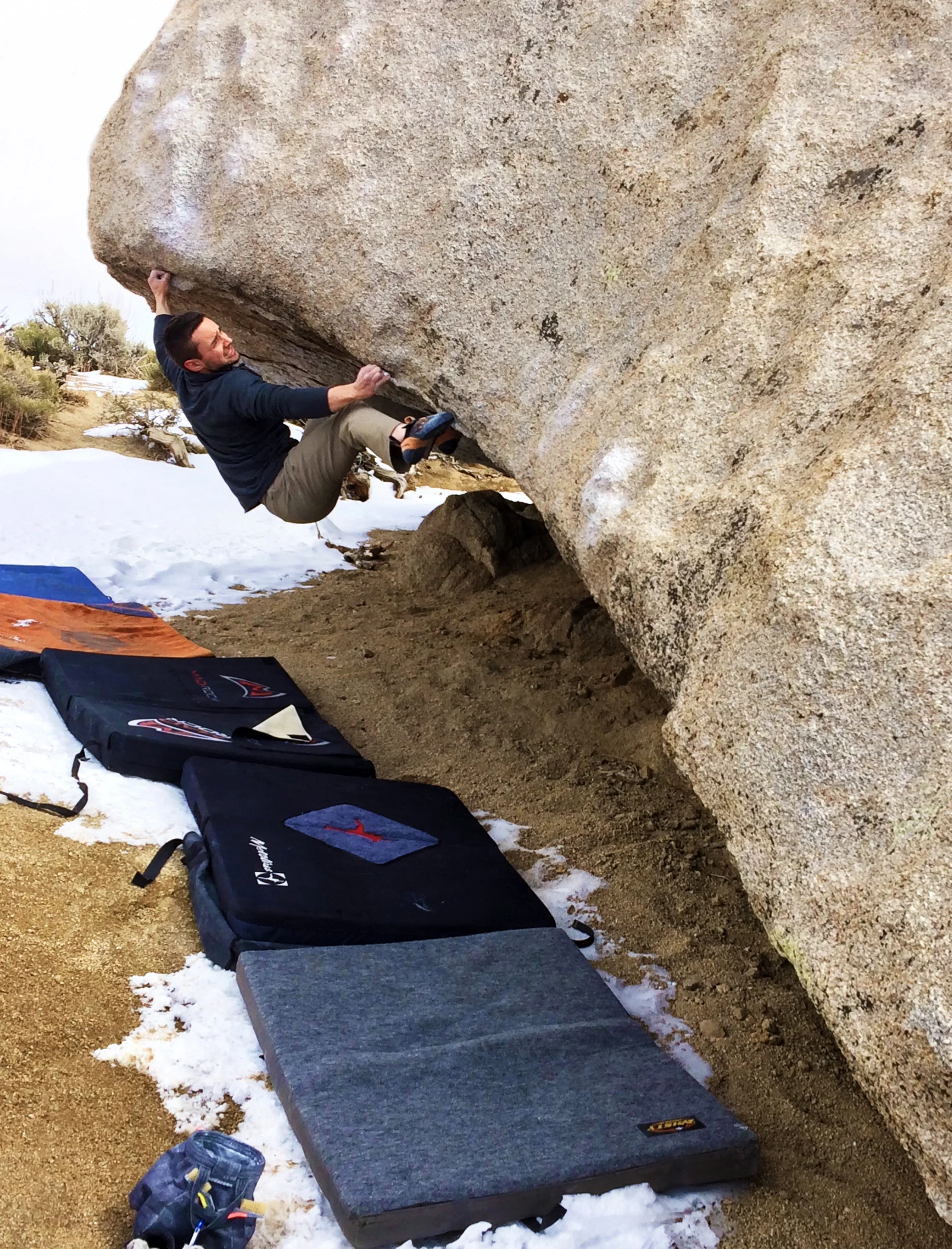 Sharma Traverse (V10)