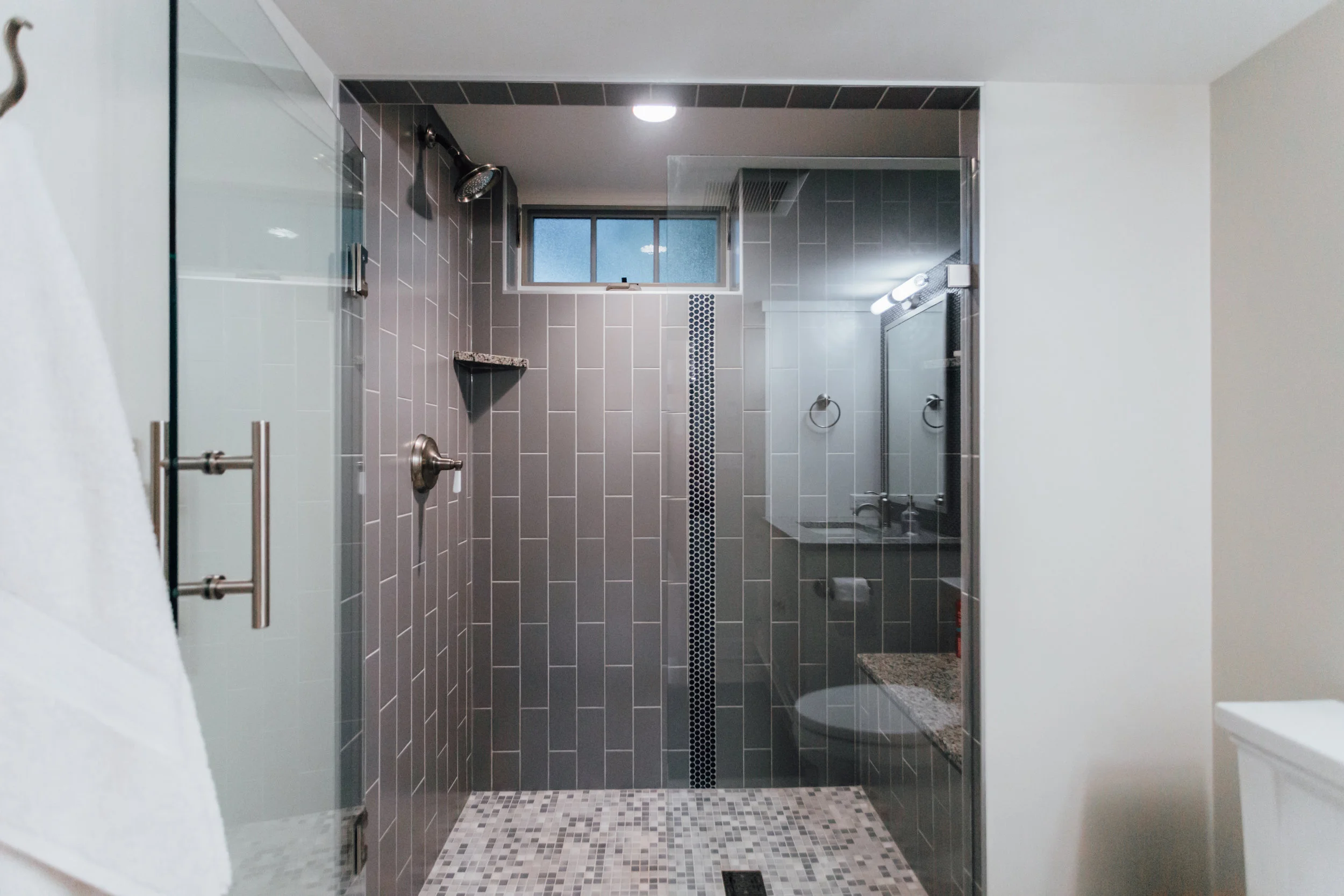 Akins-Merta-09.jpg