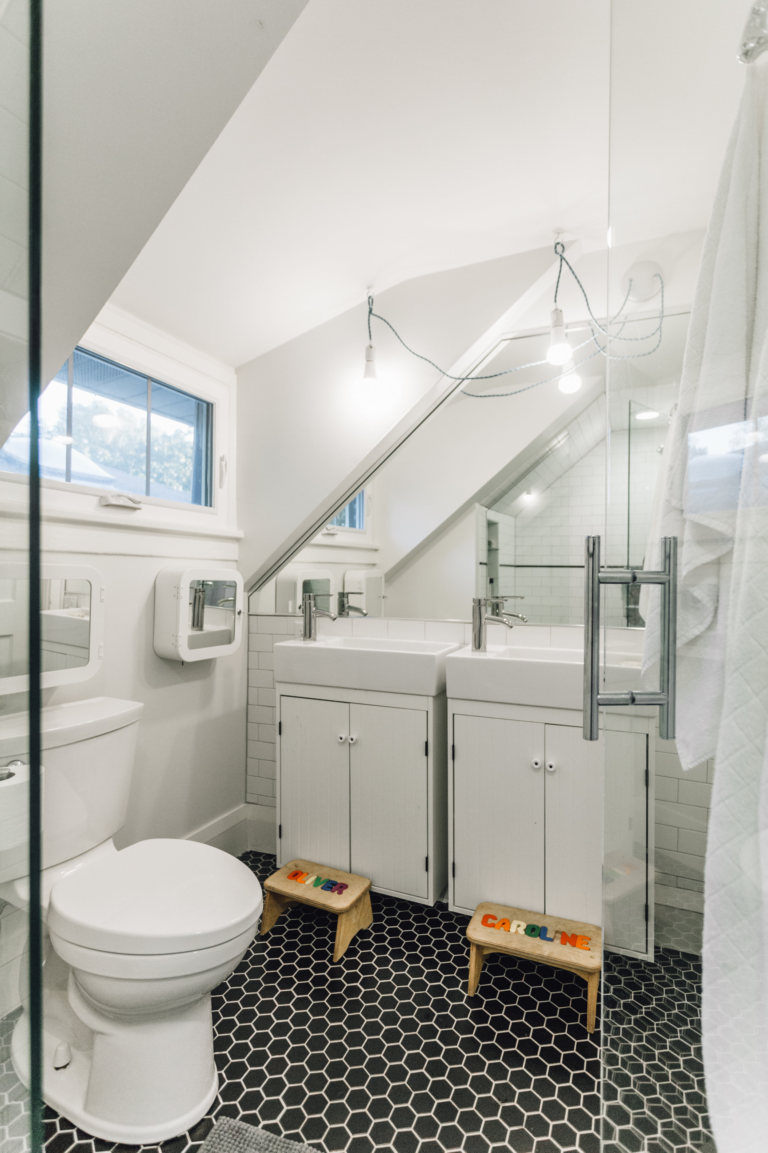 Bathroom-11.jpg