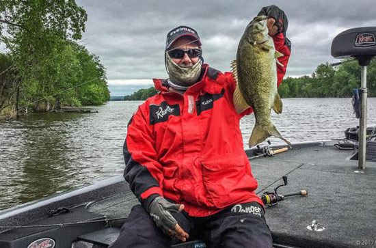 photo courtesy of FLWFishing.com