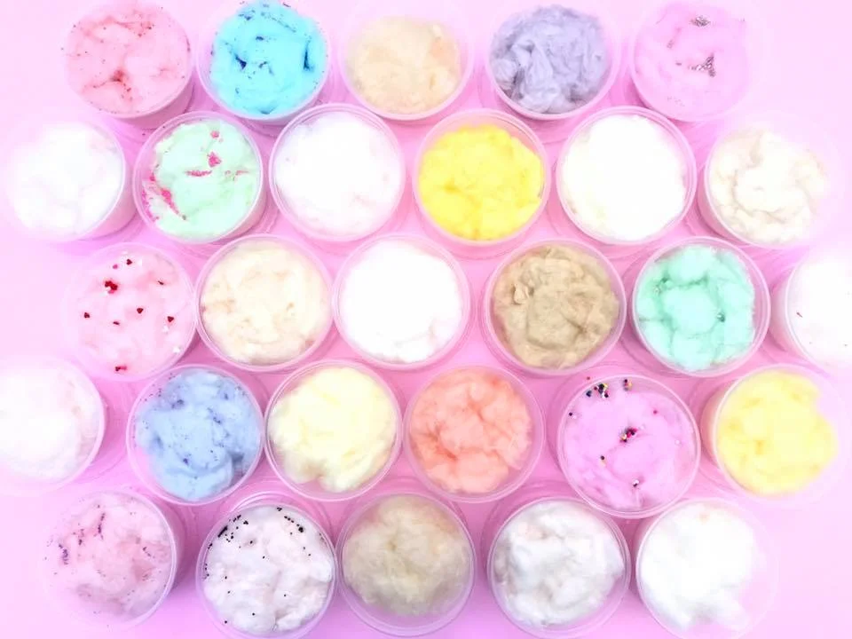 COTTON CANDY Love Swirls Freshly spun swirls of cotton candy in inventive flavors like sangria (HECK YEAH!), sea salt caramel, and rose. Love swirls indeed *insert heart eye emoji*.