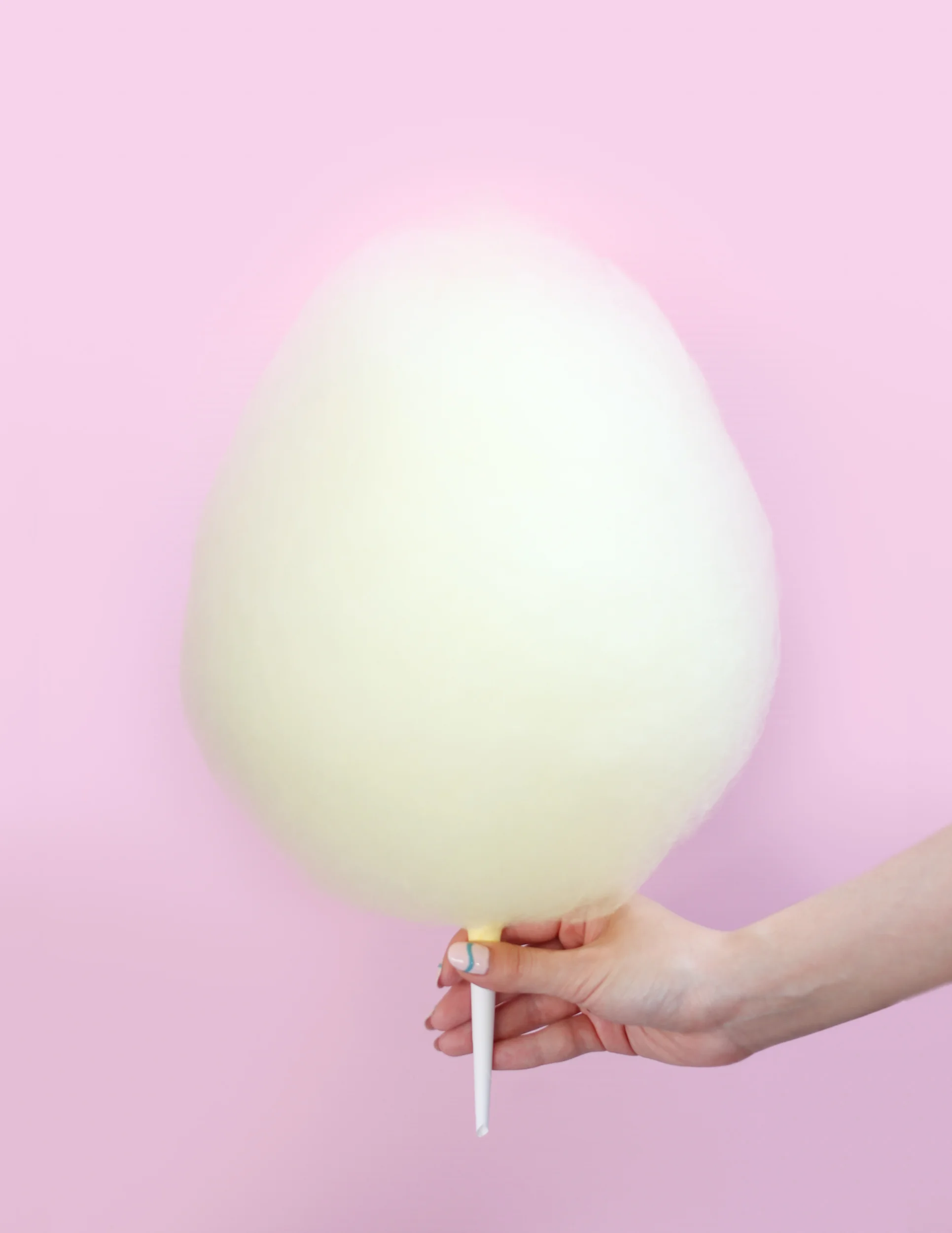COTTON CANDY Brooklyn Floss Fresh hand-spun GIANT puffs of cotton candy are pretty much what our sugar-filled dreams are made of. Can you imagine sleeping on pillows of this beautify, tasty fluff??