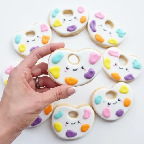 COOKIES Tiny Kitchen Treats TOO CUTE TO EAT! These adorable cookies are going to make you decide between the impossible choice of eating a delicious cookie, or keeping it forever as art. #harddecisions #lifechoices #ugh