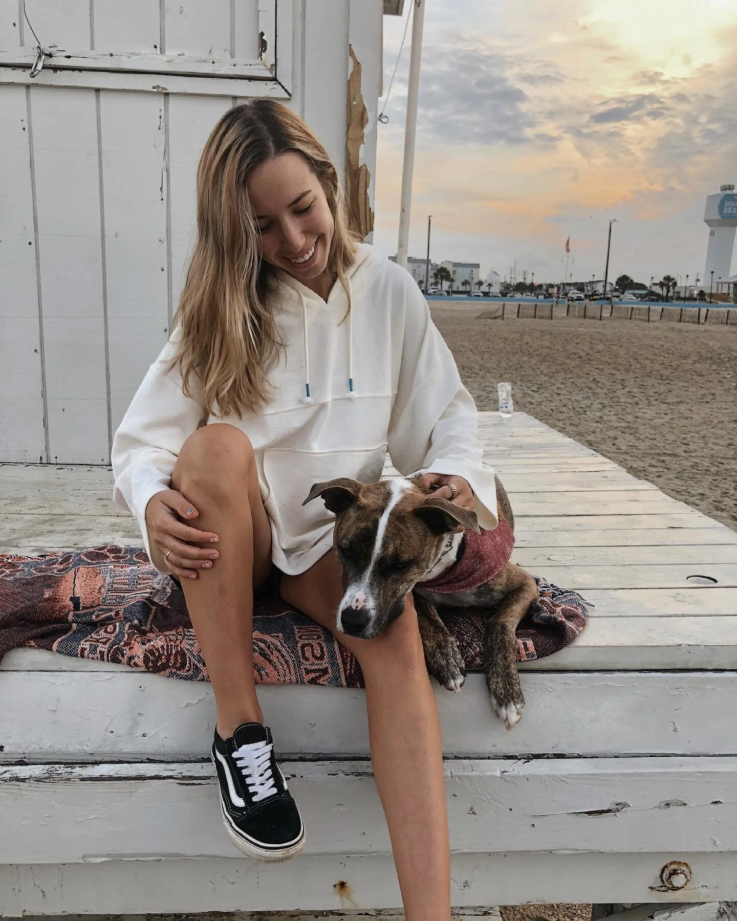 slow morning sunrise w/ this lil family 🤍🌸⛅️🍬

my hoodie is @unitedbyblue + it is now my go-to to toss on whether casual or dressed up.

UBB goal is to spread the word about the need for clean oceans, less plastic pollution, and slow fashion. For 