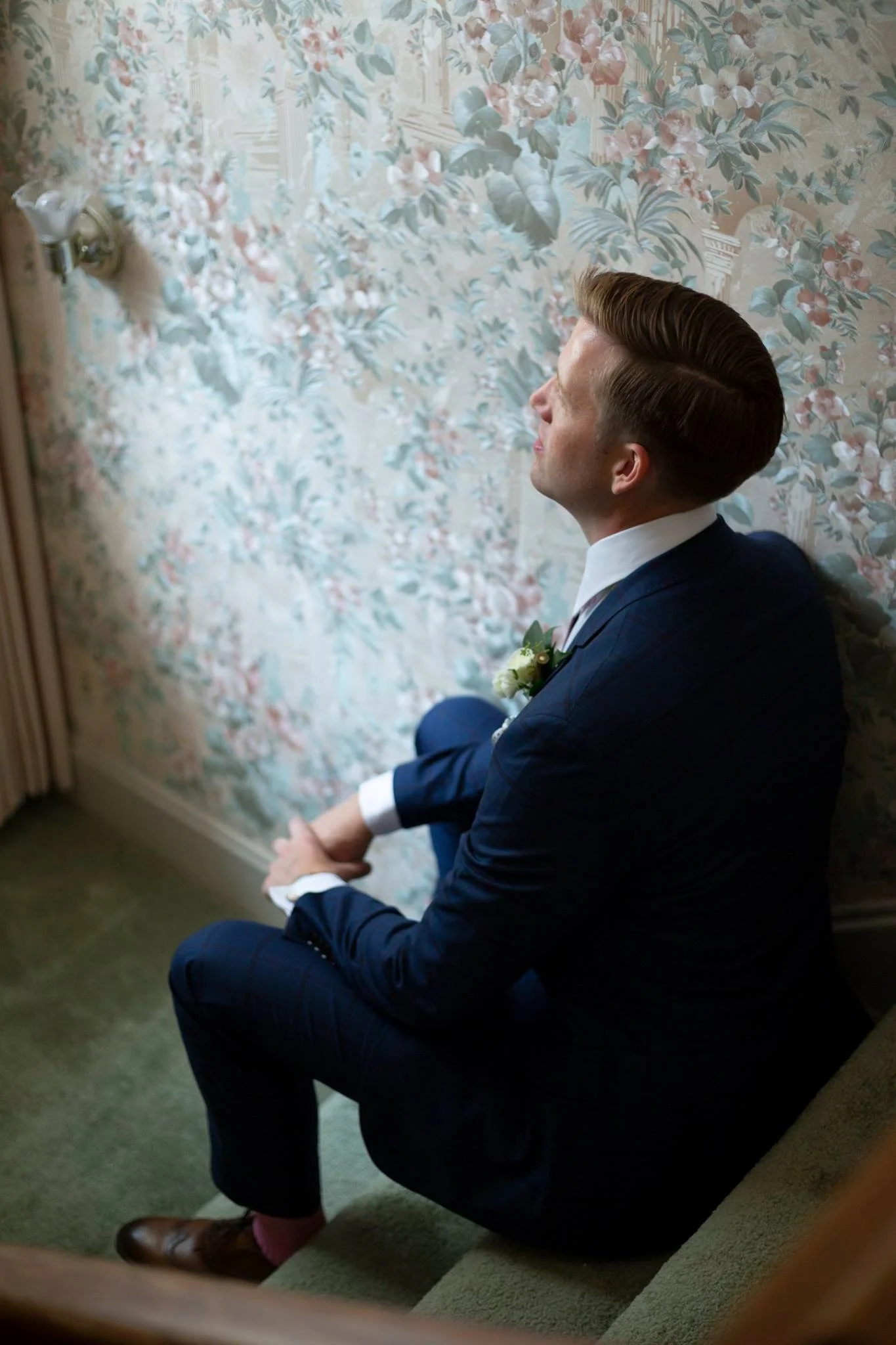Browse the exclusive Groomsmen Experience at Barberhouse. Enjoy luxury grooming and intimate appointments in our Kansas City-area cabin.