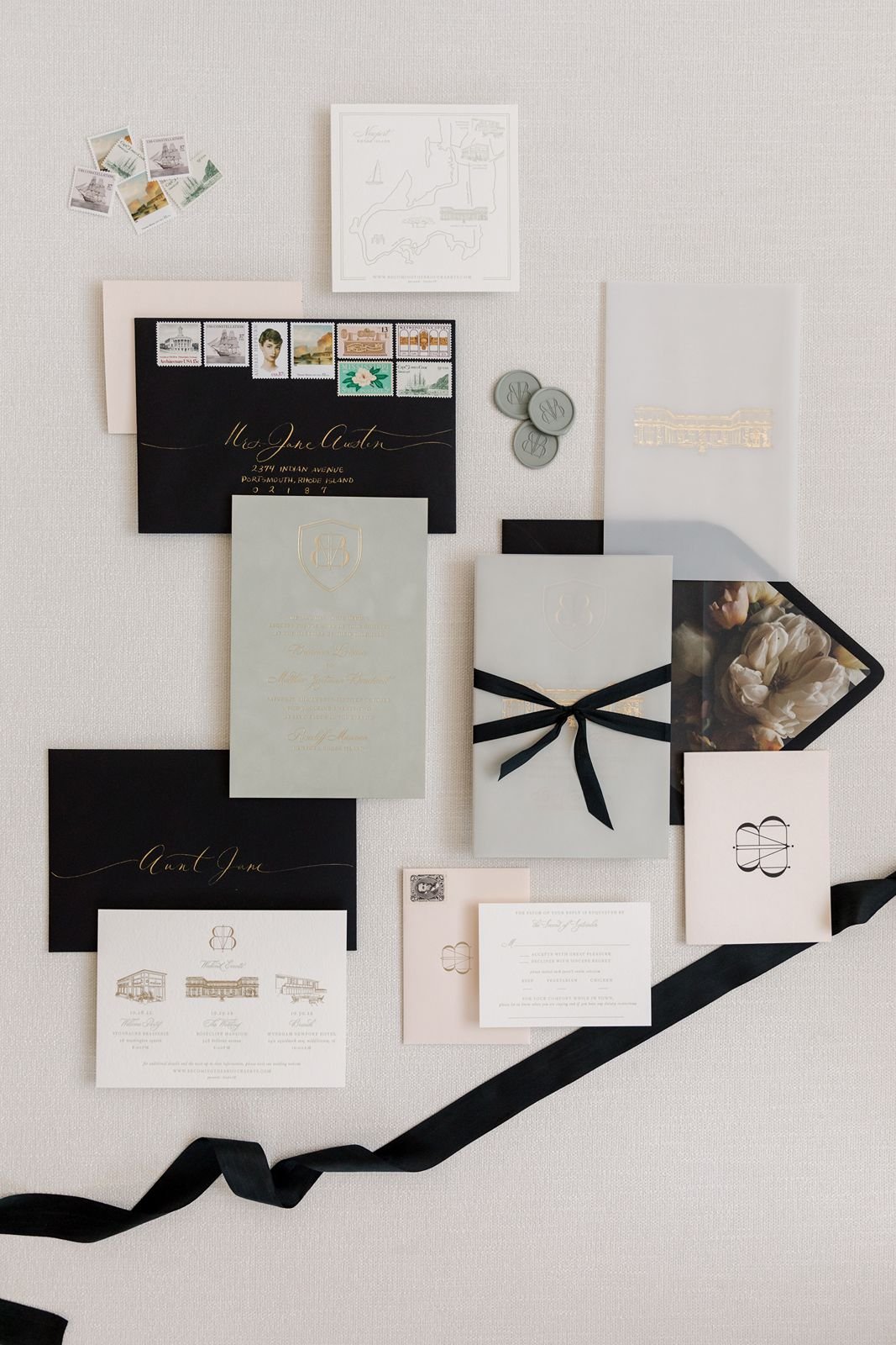 rosecliff-mansion-wedding-newport-ri-wedding-invitations-erin-mcginn-photography-champagne-and-ink-1.jpg