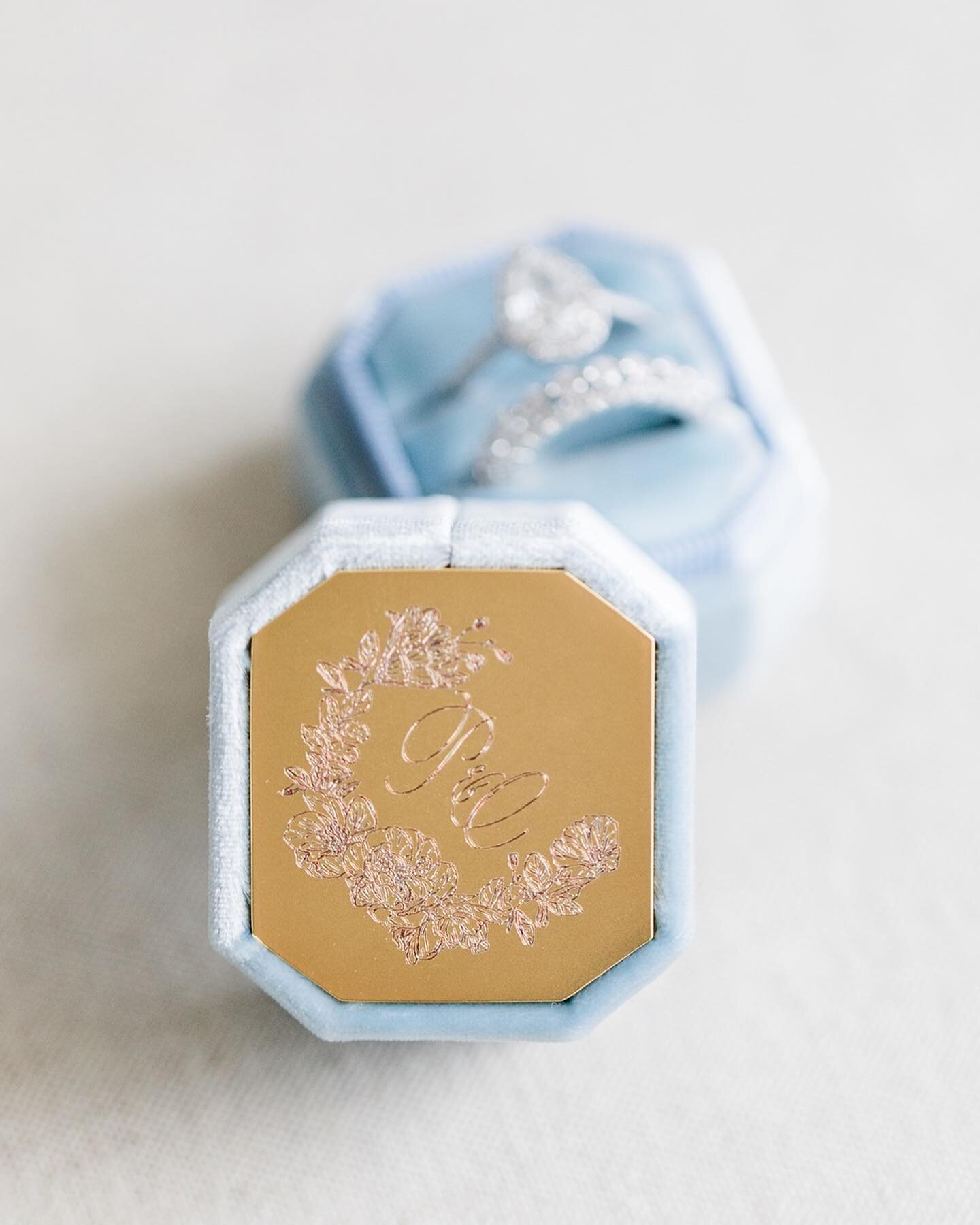 We love seeing our custom crests on those ring boxes! 💍 Custom Design creates more than one heirloom piece for you and your families to treasure for years to come. 
.
.
.
Ring Box | @the_mrs_box 
Ring Box Photo &amp; Wedding Day Photography | @vicki