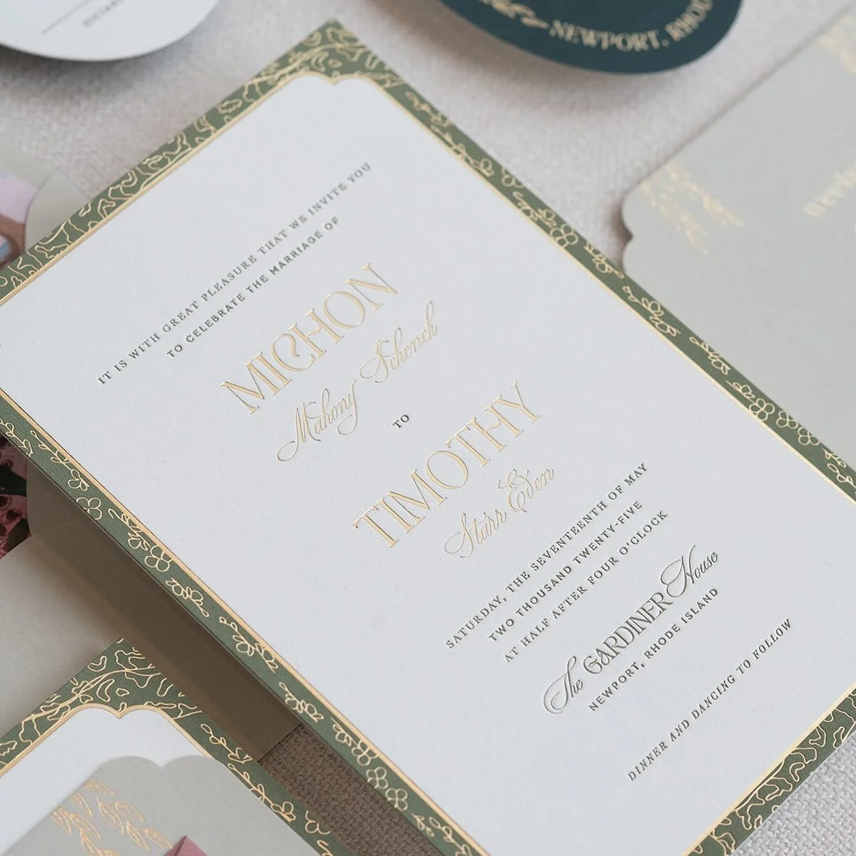 Introducing MERYTON Collection. Inspired by the artful elegance of Newport&rsquo;s @gardinerhousenpt , the Meryton Invitation suite blends refined structure with subtle whimsy. Delicate, organic motifs nod to the Howard Gardiner Cushing and Twenty2 m