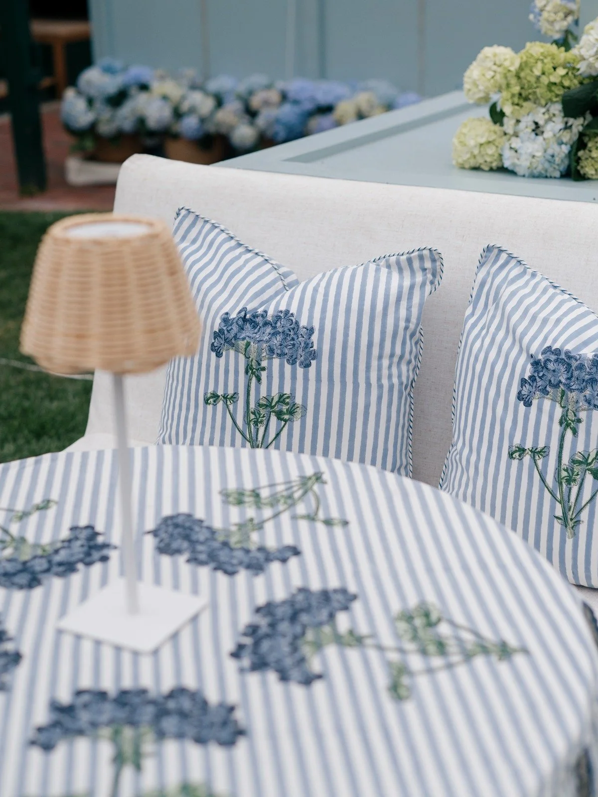 Classic-Newport-Rhode-Island-Wedding-with-Performance-by-Norah-Jones-Tennis-Hall-of-Fame-Champagne-and-Ink-Stephanie-Vegliante-Photography-Leila-James-Events00005.jpg
