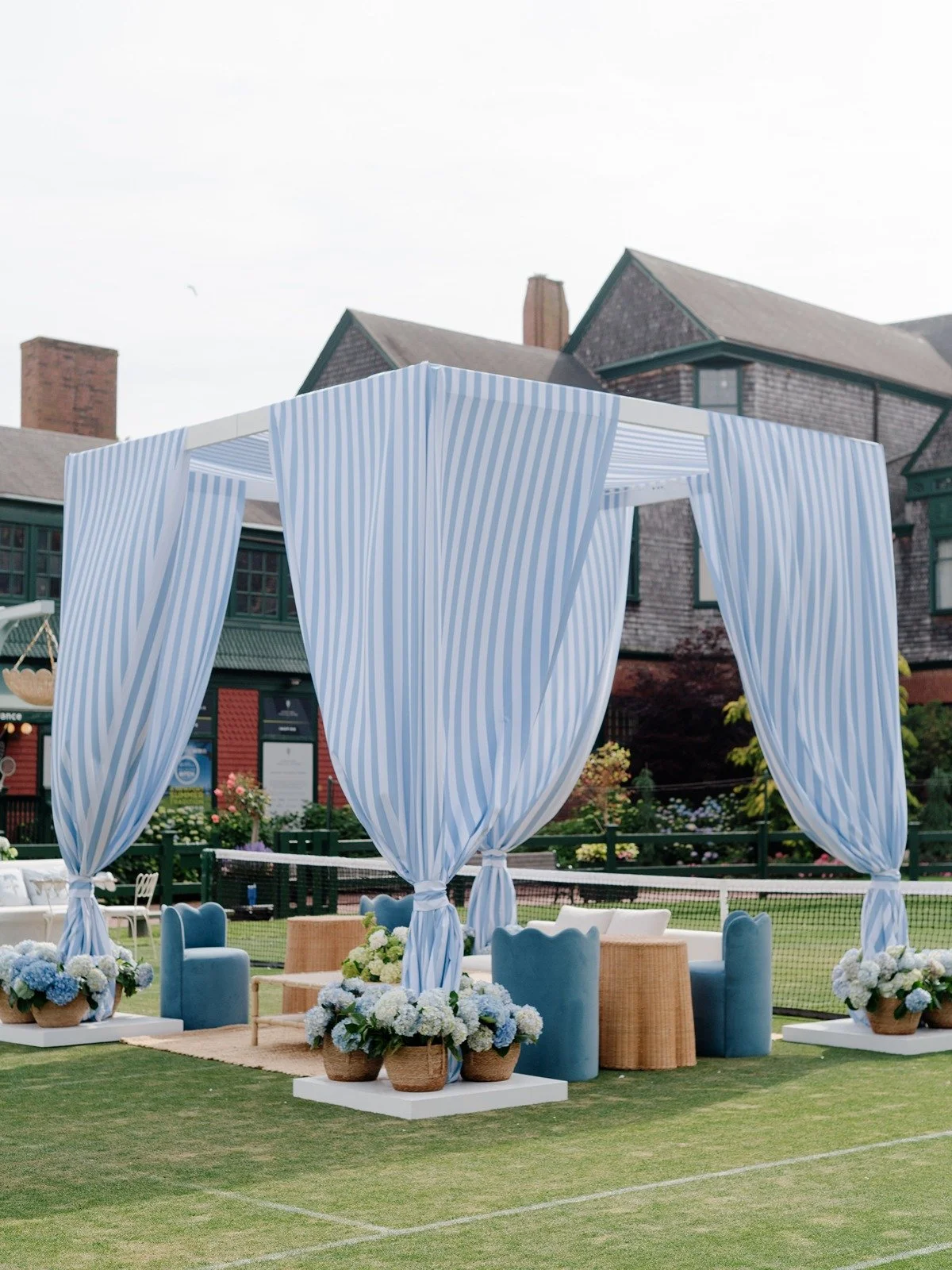 Classic-Newport-Rhode-Island-Wedding-with-Performance-by-Norah-Jones-Tennis-Hall-of-Fame-Champagne-and-Ink-Stephanie-Vegliante-Photography-Leila-James-Events00027.jpg
