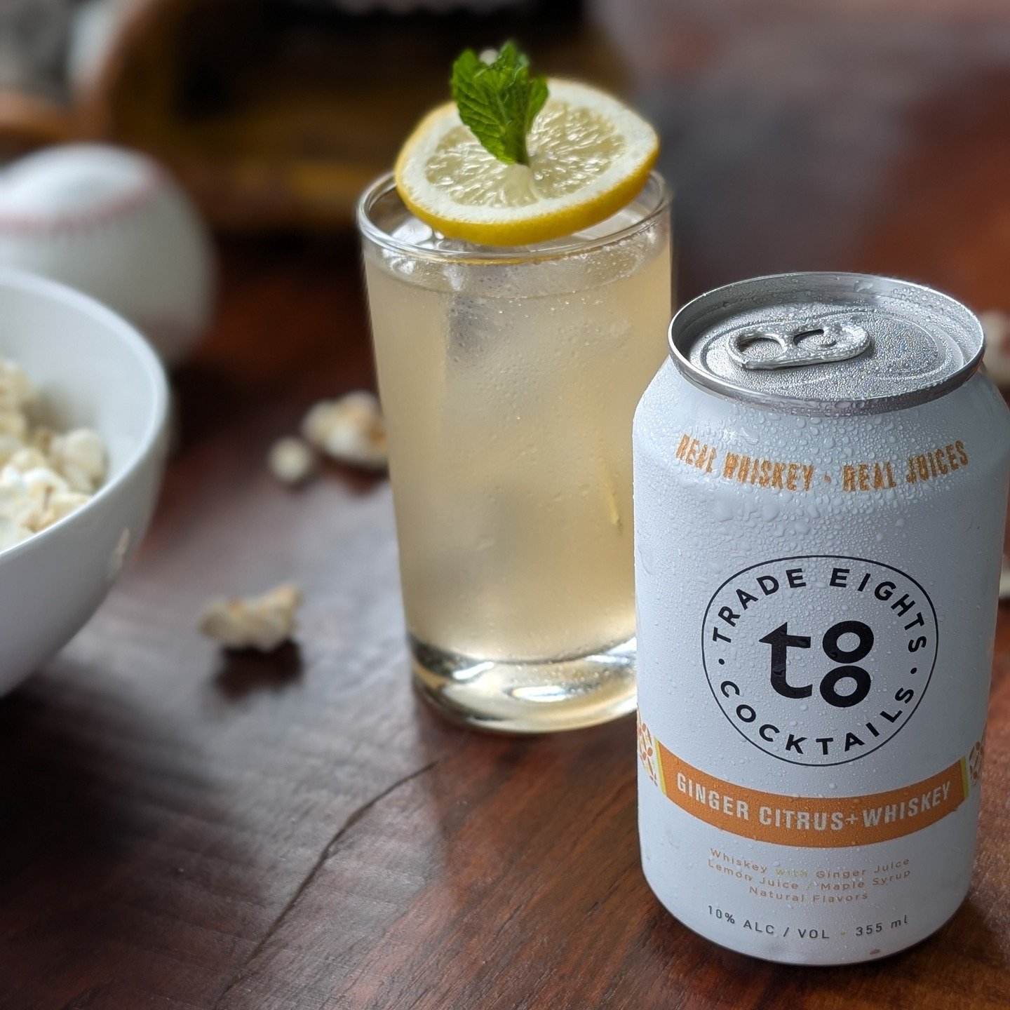Batter up! Getting ready for the Mariners' opening day tomorrow with a crisp ginger citrus cocktail from @tradeeightscocktails! Who's excited for baseball season? #mariners #openingday