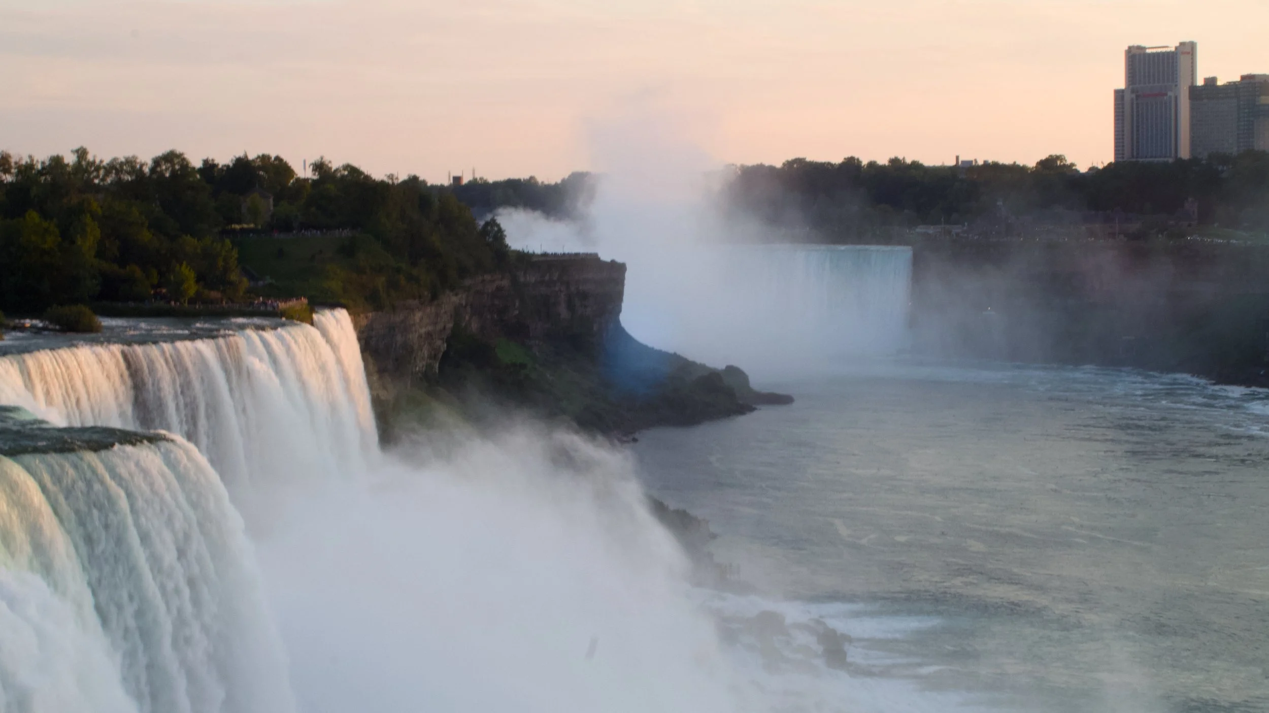Niagra Falls_1196.jpg