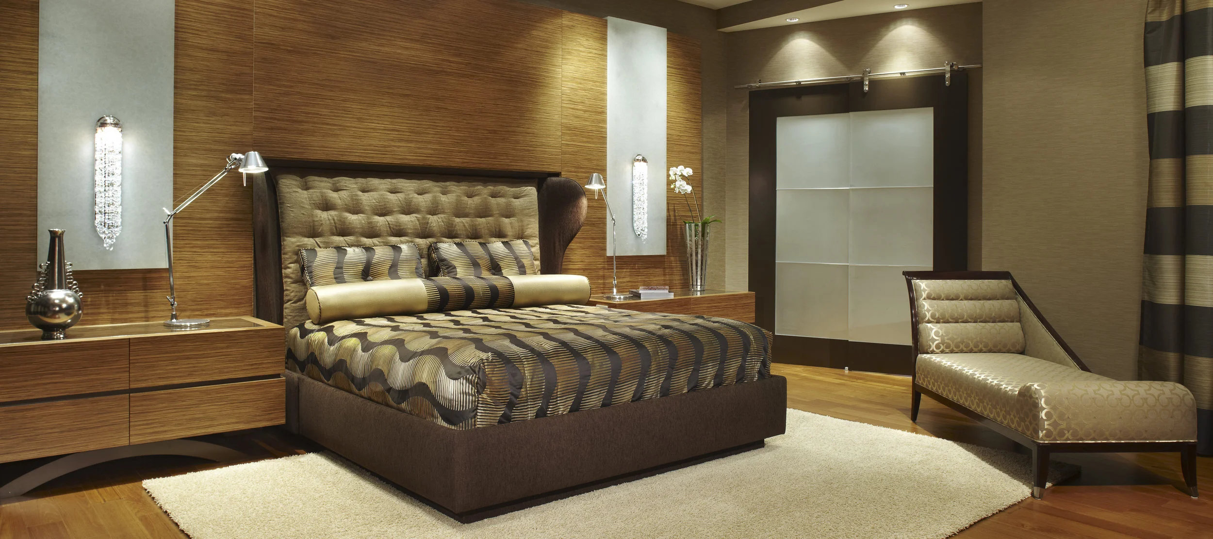 Homepage_Dia_MasterBedroom 1-1_Slim.jpg
