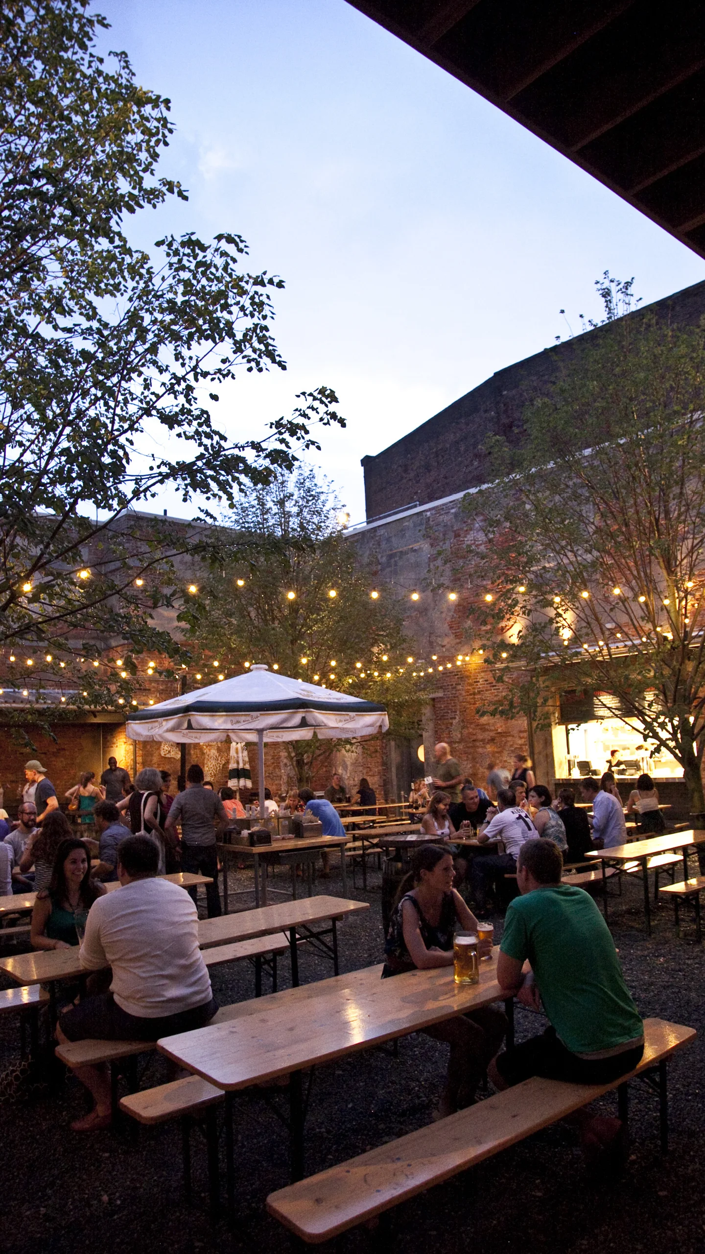 FRANKFORDHALL_11.jpg