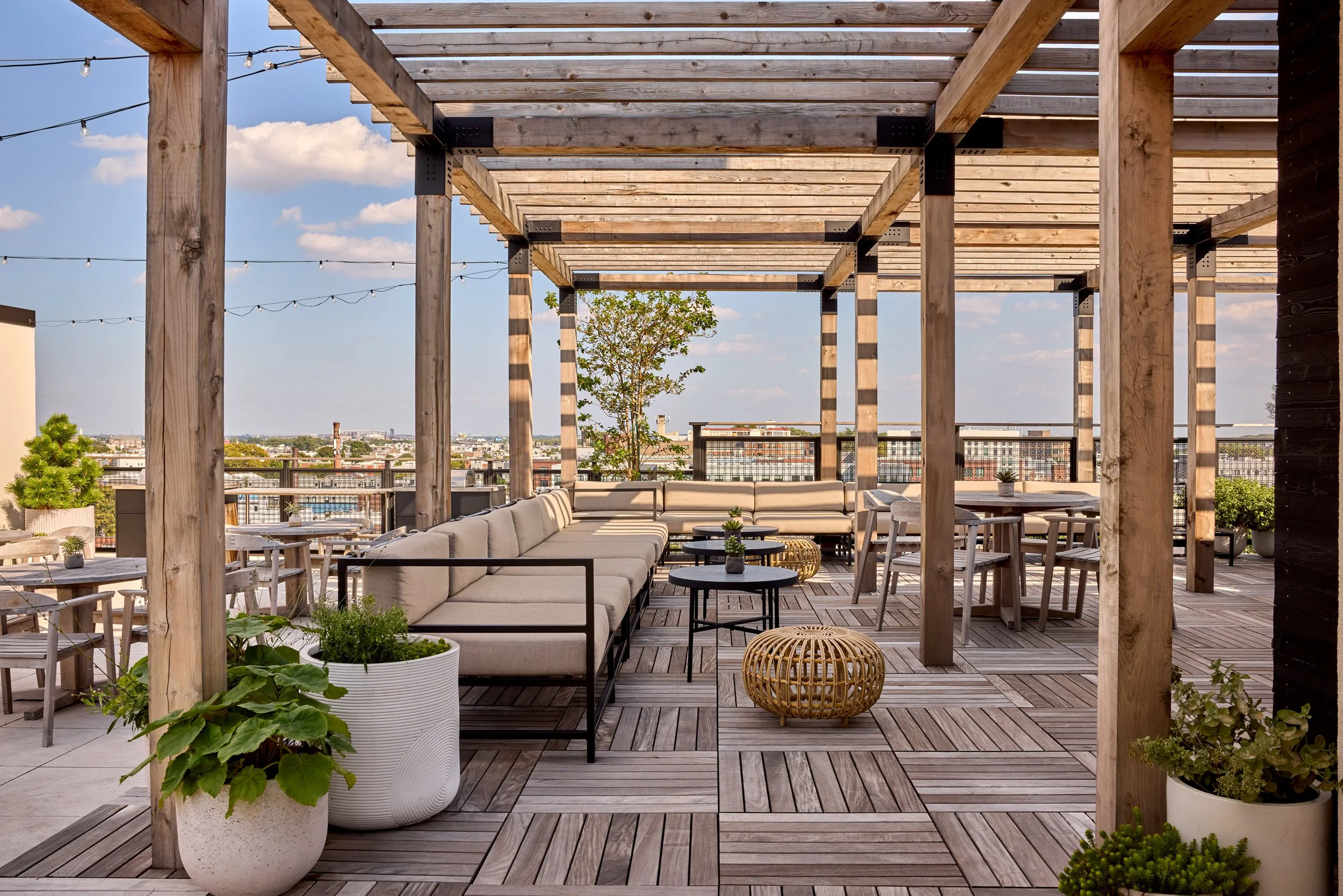 RALLY_ROOFTOP_181 FINAL Credit Jason Varney.jpg