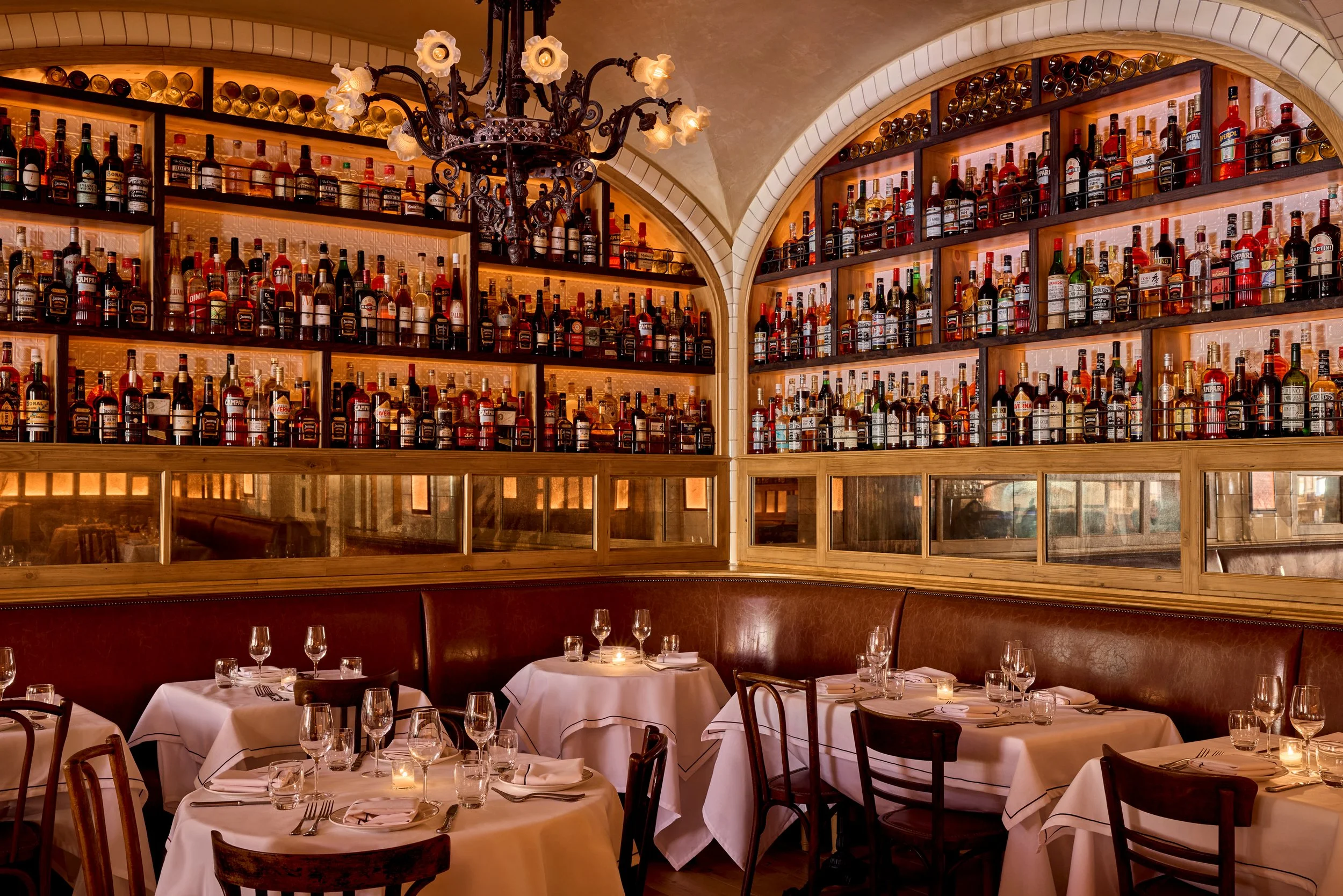 BORROMINI_DINING ROOM_349 FINAL Credit Jason Varney.jpg
